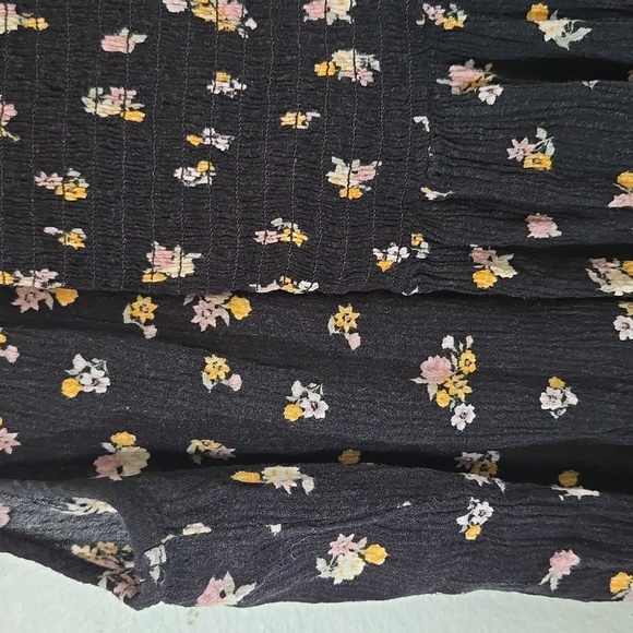 Torrid Black Floral Tank Size 00 - Picture 4 of 7